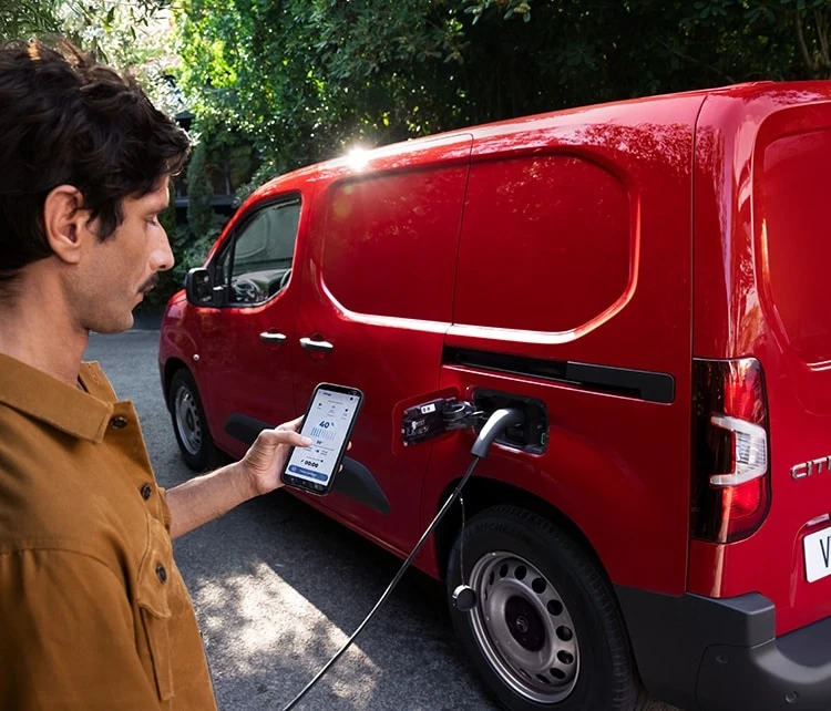 Charge the battery from 0% to 80%